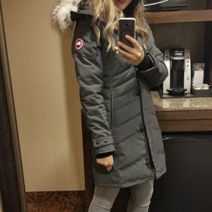 Canada Goose women Loretta small graphite parka